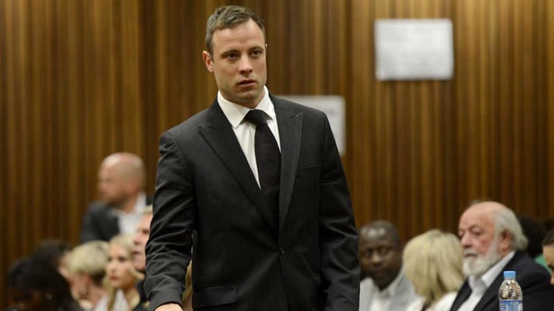 Le champion paralympique, Oscar Pistorius lors de son procès, le 21 octobre 2014, à Pretoria.