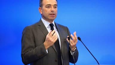 Jean-François Copé en appelle à la générosité des Français pour aider l'UMP à combler un trou de 11 millions d'euros dans ses comptes.