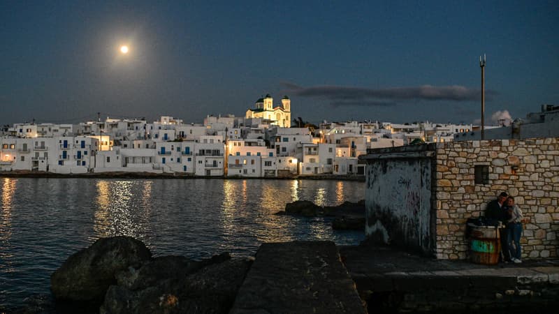 Avec l'essor du tourisme, l'île de Paros en Grèce est victime d'une fièvre immobilière
