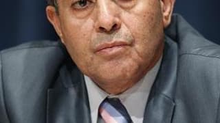 Le Conseil national de transition (CNT), au pouvoir en Libye, entamera les préparatifs en vue d'élections libres et démocratiques une fois que Syrte sera tombée, a annoncé lundi Mahmoud Djibril chef du gouvernement intérimaire. /Photo prise le 23 septembr