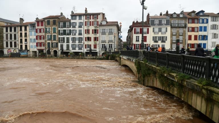 Des rues inondées à Bayonne, le 10 décembre 2021 dans les Pyrénées-Atlantique - illustration