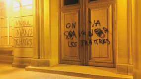 Des tags islamophobes sur une mosquée à Evreux.