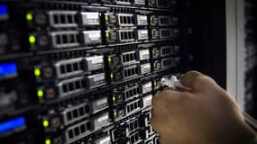 Les enquêteurs et agents pourront effectuer des "interceptions de sécurité" portant sur les contenus des courriels et des conversations téléphoniques, uniquement s'ils sont en lien direct avec l'enquête