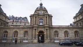 Le Sénat se trouve dans le palais du Luxembourg à Paris.
