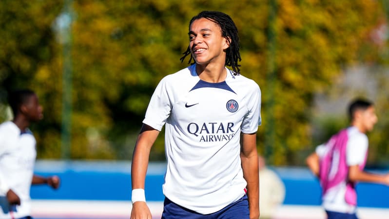 Ethan Mbappé en Youth League.