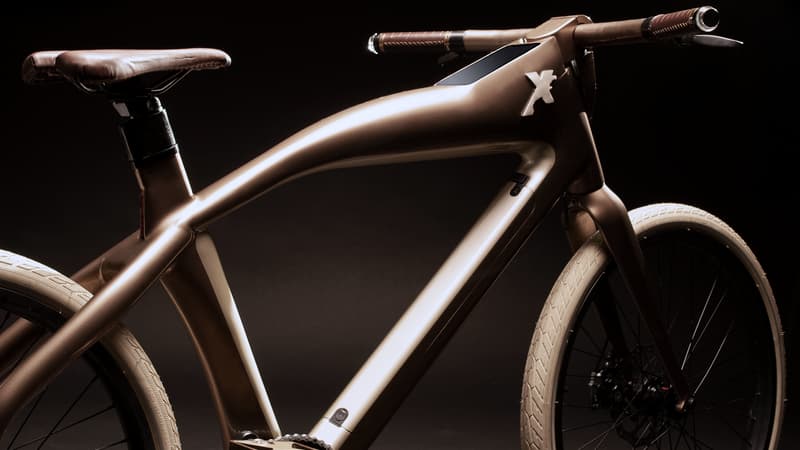 Reyvolt a créé un vélo électrique simple, efficace et beau. Le X One reconnait son propriétaire et s'adapte à sa personnalité