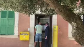 Var: un bureau de poste rouvre ses portes sept ans après sa fermeture à Montauroux