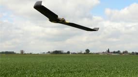 Les drones sont de plus en plus utilisés par les agriculteurs.