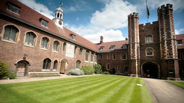 Vue du campus de l'université de Cambridge, au Royaume-Uni, le 23 juin 2008.