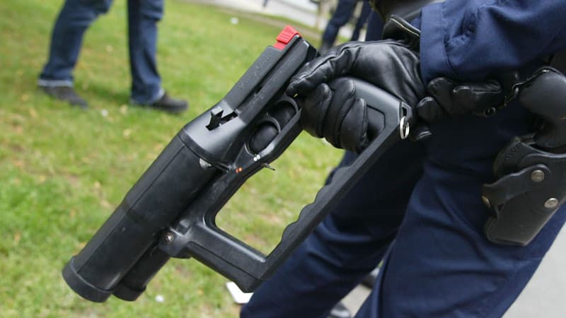 Geoffrey a été blessé par un tir de flashball au cours d'une manifestation en 2010