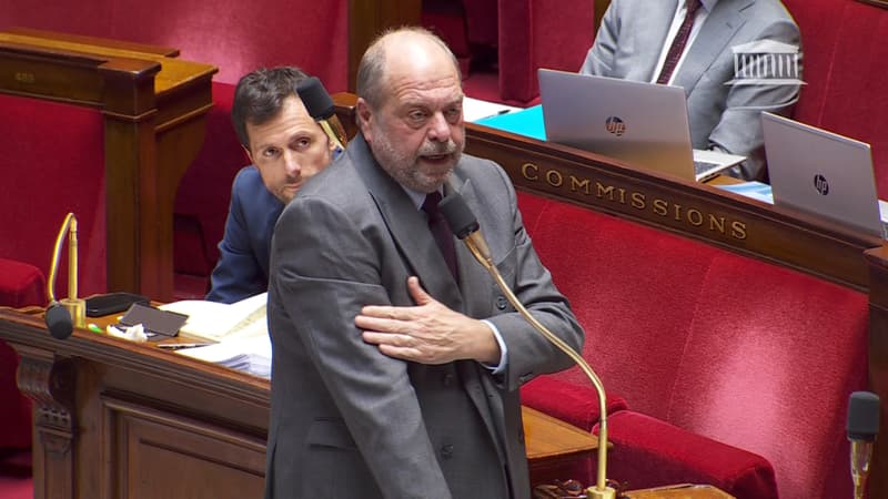 Le RN accuse Dupond-Moretti d'avoir fait une quenelle à l'Assemblée, il répond en mimant le geste