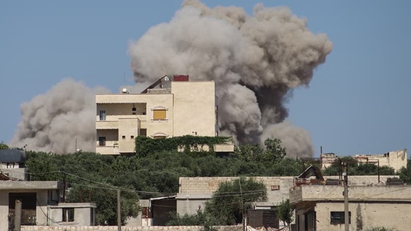 Syrie: sept morts dans des frappes russes sur une zone rebelle