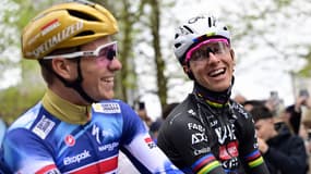 Tadej Pogacar aux côtés de Remco Evenepoel au départ de la Flèche Wallonne, 23 avril 2025
