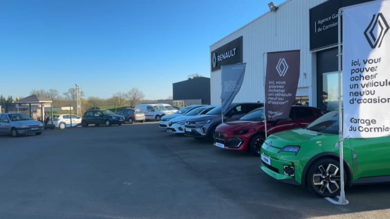 "45 voitures vendues ce week-end": face aux prix des carburants, les Français optent pour l'électrique