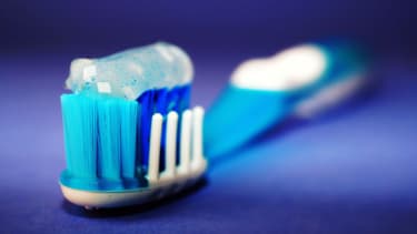 Depuis le 1er janvier 2018, la vente des produits cosmétiques et d'hygiène contenant es microbilles de plastique est interdite. (image d'illustration).