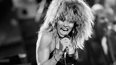 La chanteuse Tina Turner lors de son concert au Palais Omnisports à Paris, le 30 mars 1987.