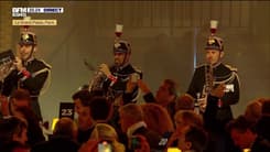 La Garde républicaine interprète "Emmenez-moi" de Charles Aznavour lors des BFM Awards