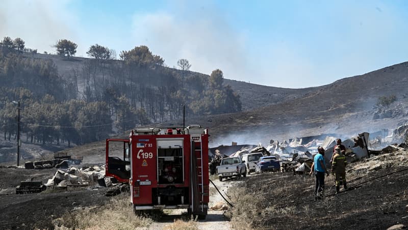 Incendies en Grèce: explosion dans un entrepôt de munitions près de Volos, des évacuations en cours