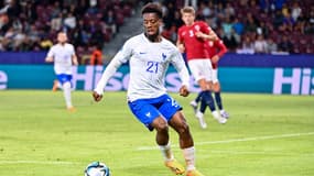 Elye Wahi avec l'équipe de France Espoirs, à Cluj le 25 juin 2023