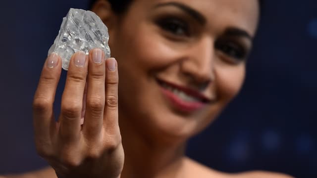 Le troisième plus gros diamant du monde a trouvé preneur. 