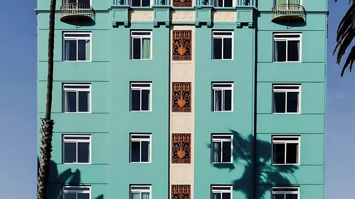 The Georgian Hotel 