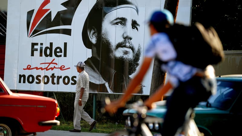 Une affiche à l'effigie de Fidel Castro, dans les rue de La Havane, le 24 novembre 2017. 