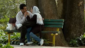 Le gouvernement iranien veut créer un site internet de rencontres pour relancer le mariage des jeunes.