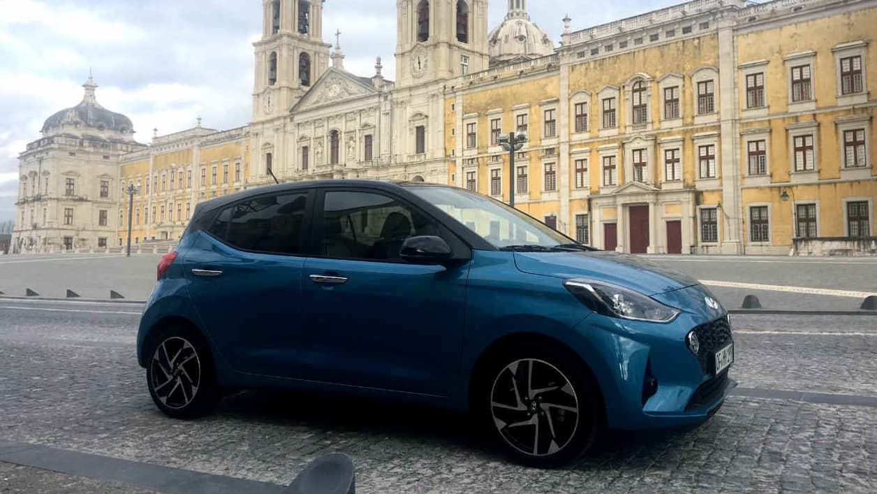 Sur le marché français, Hyundai estime qu'il vendra surtout une combinaison petit moteur 67 chevaux/boîte robotisée. Sur le marché français, Hyundai estime qu'il vendra surtout une combinaison petit moteur 67 chevaux/boîte robotisée.