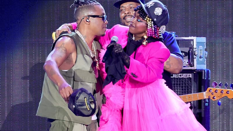 Nas et Lauryn Hill pendant le "Hip-Hop 50 Live"