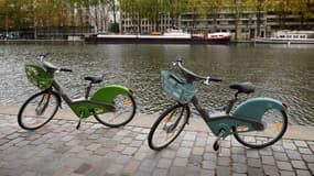 Smoove dispose d'un parc de plus de 50.000 vélos dans 23 villes du monde dont Moscou, Vancouver, Helsinki, Lima et bien sur Paris.