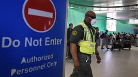 Dans un aéroport américain