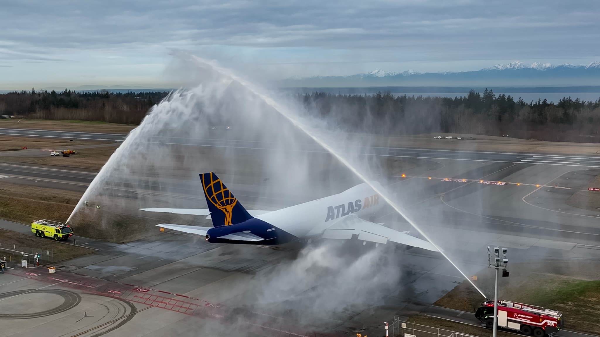 La cérémonie d'accueil du dernier Boeing 747 livré à Atlas Air La cérémonie d'accueil du dernier Boeing 747 livré à Atlas Air