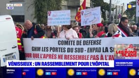 Vénissieux: des personnes mobilisées pour demander la sauvegarde de l'hôpital des Portes du Sud