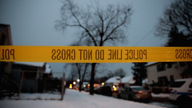 La police enquête sur les lieux d'un quadruple homicide, à Chicago, le 17 décembre 2016 (illustration).