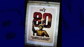 Une affiche pro-russe collée sur l'Arc de Triomphe le 4 septembre 2025