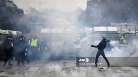 3000 casseurs sur les Champs-Elysées selon Laurent Nunez