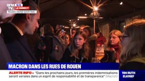 Emmanuel Macron hué dans les rues de Rouen