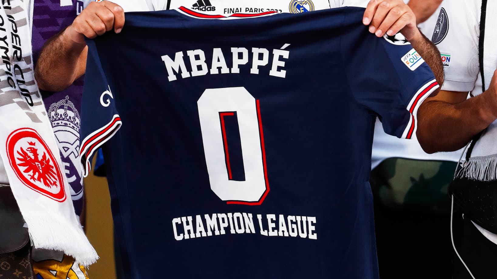 Des supporters du Real ont chambré Mbappé lors de la Supercoupe d'Europe, le 10 août 2022 Des supporters du Real ont chambré Mbappé lors de la Supercoupe d'Europe, le 10 août 2022