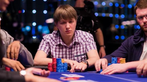 Ivan Soshnikov, vainqueur du Main Event High des SCOOP