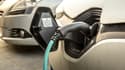 Le ministre de la Transition écologique et solidaire a annoncé la fin de la vente des voitures à essence et diesel d'ici 2040. (Photo d'illustration)