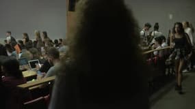 Facs bondées en cette rentrée universitaire: "Je suivais les cours par terre"