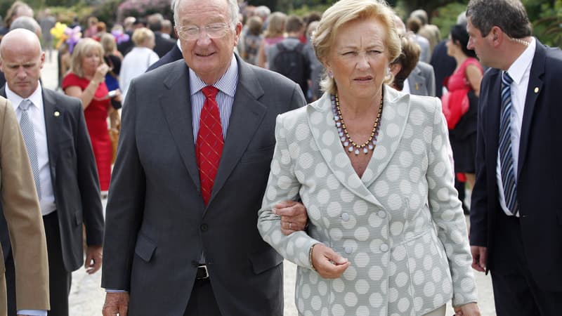 Albert II, le roi des Belges, et son épouse la reine Paola, le 2 septembre 2012 à Bruxelles.