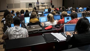 Les frais de scolarité ou de logement sont souvent très coûteux pour les étudiants à l'étranger.
