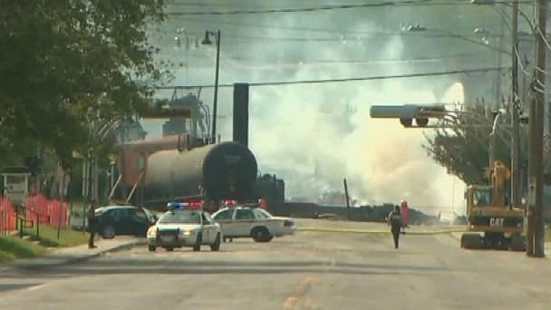 Selon un dernier bilan, établi lundi soir, l'explosion du train de wagons-citernes à Lac-Mégantic a fait 13 morts.