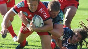 Jonny Wilkinson pris dans la tenaille