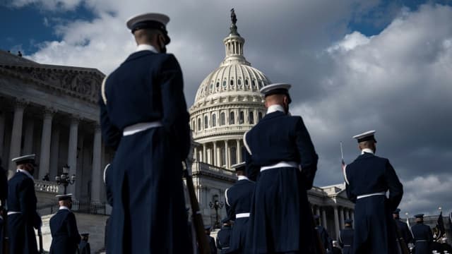 Des militaires assistent aux répétitions de la cérémonie d'investiture de Joe Biden devant le Congrès le 18 janvier 2021. (Photo d'illustration)