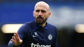 Bruno Saltor, l'ancien adjoint de Graham Potter à Chelsea et désormais en charge de l'équipe première, le 1er avril 2023 contre Aston Villa.