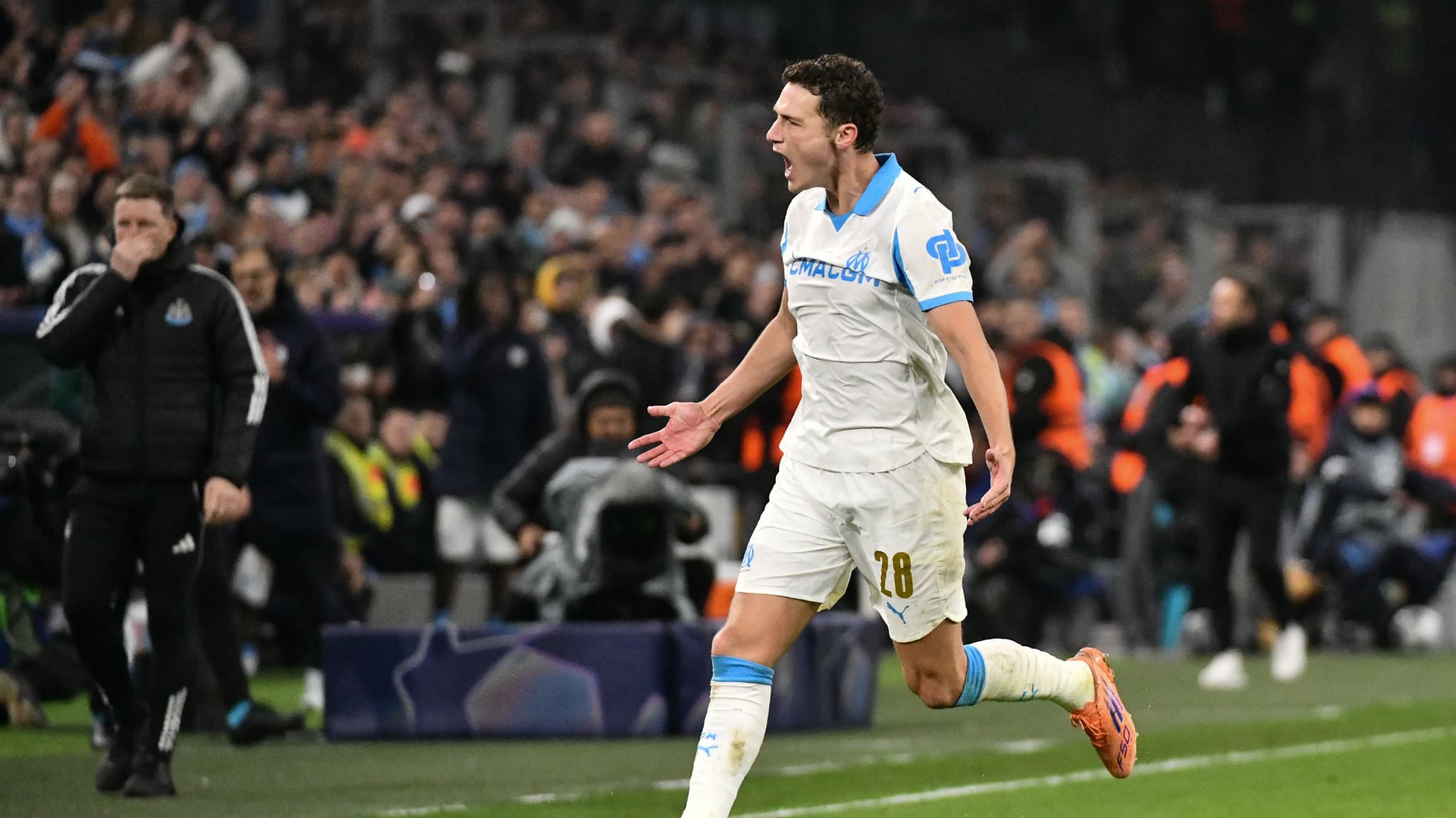 OM players emotional goodbyes Pavard Reactions from the Virage