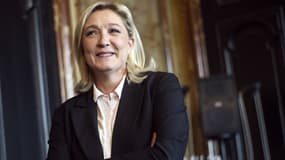 Marine Le Pen veut que cette charte soit "une main tendue" du FN pour de potentielles alliances en vue des municipales.