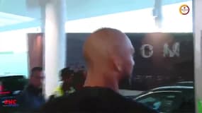 Nzonzi accueilli en chanson par les fans de l'AS Roma à l'aéroport
